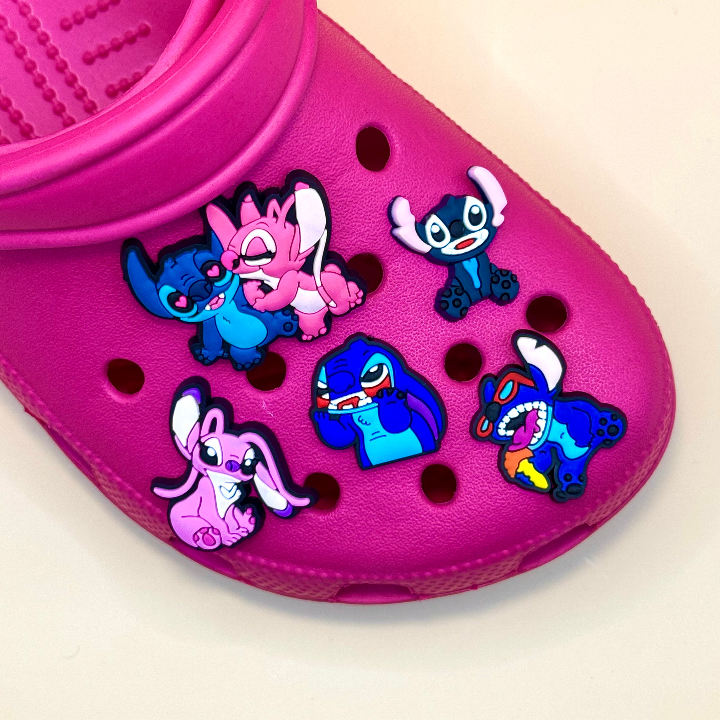 Pin's pour Crocs - Stitch