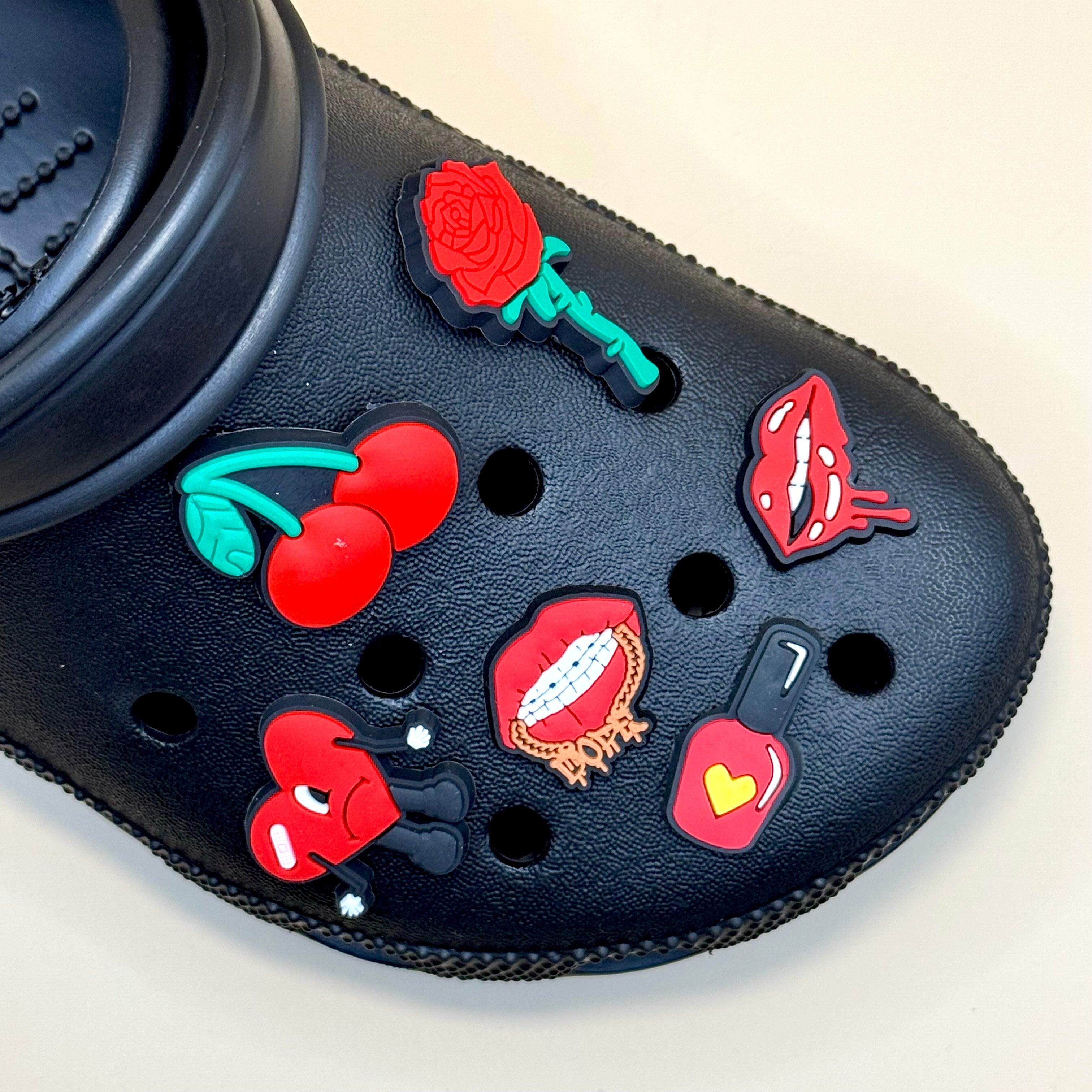 Pin's pour Crocs - Rouge 2