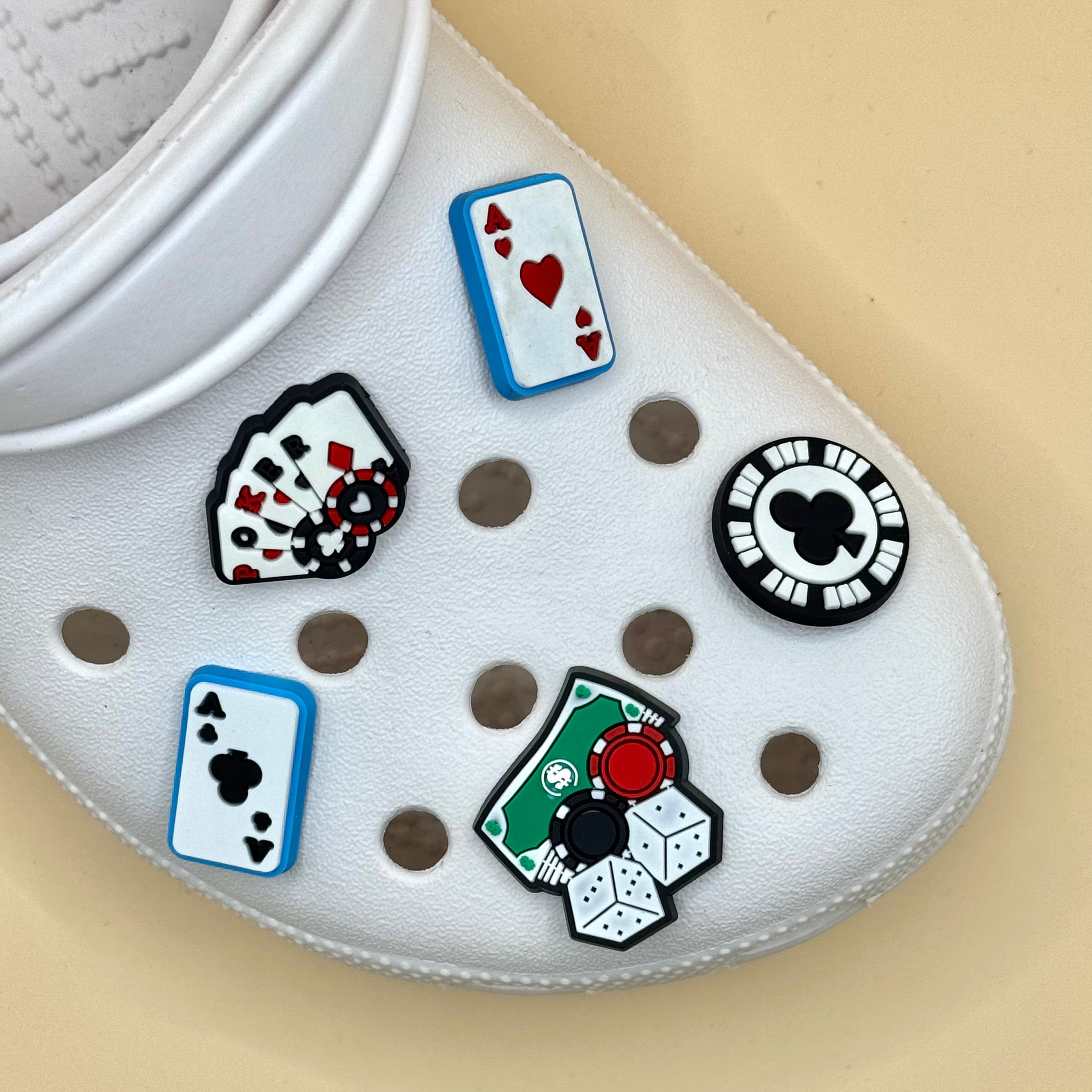 Pin's pour Crocs - Poker