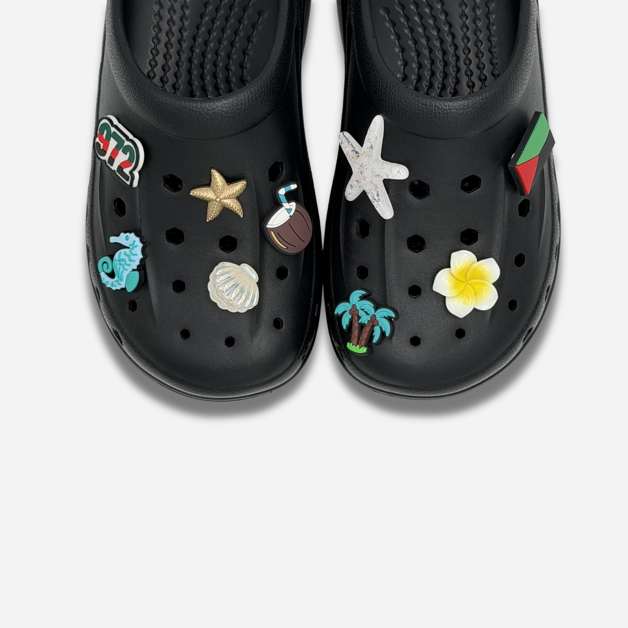 Pack 9 Pin's pour Clogs - Martinique