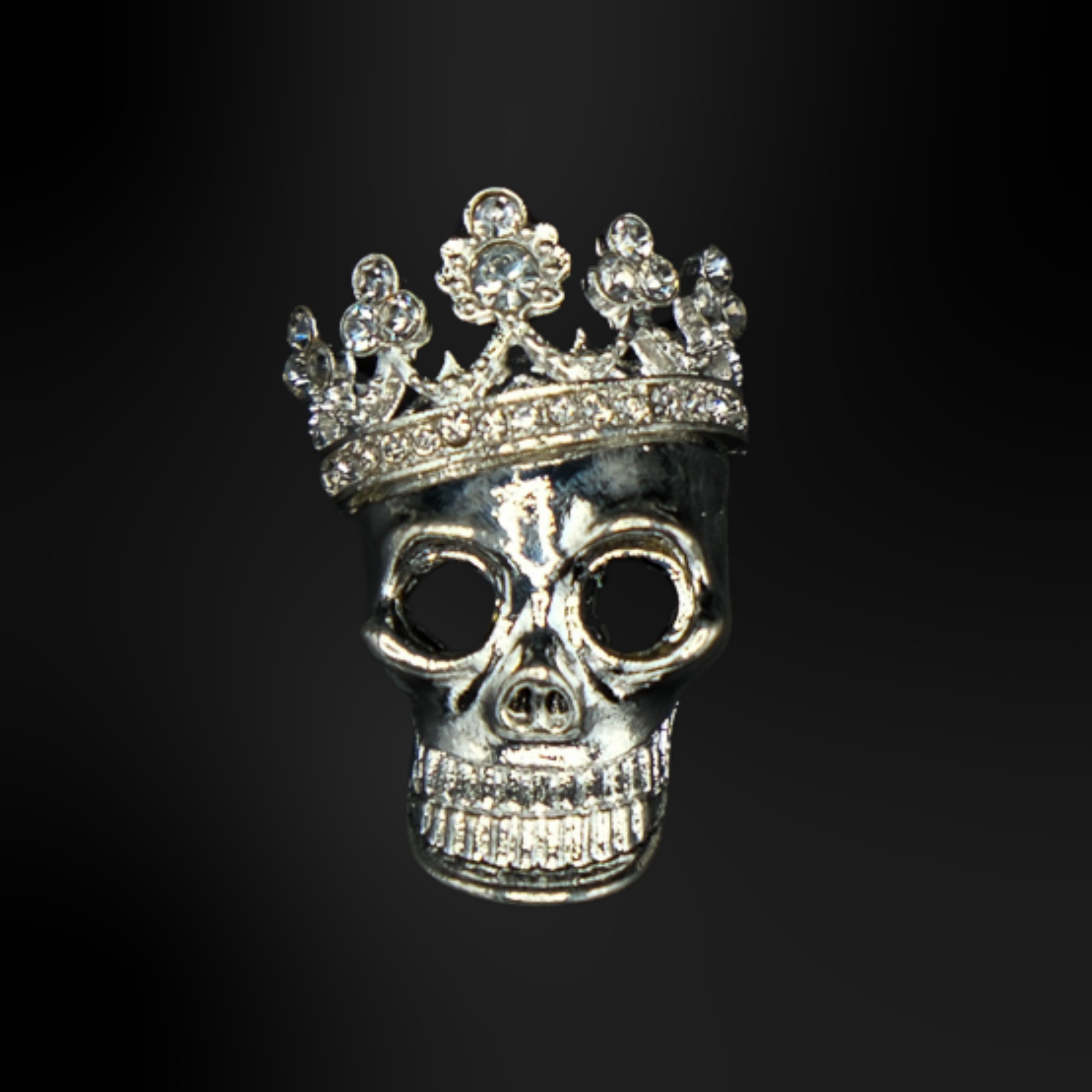 pins metallique tete de mort argent