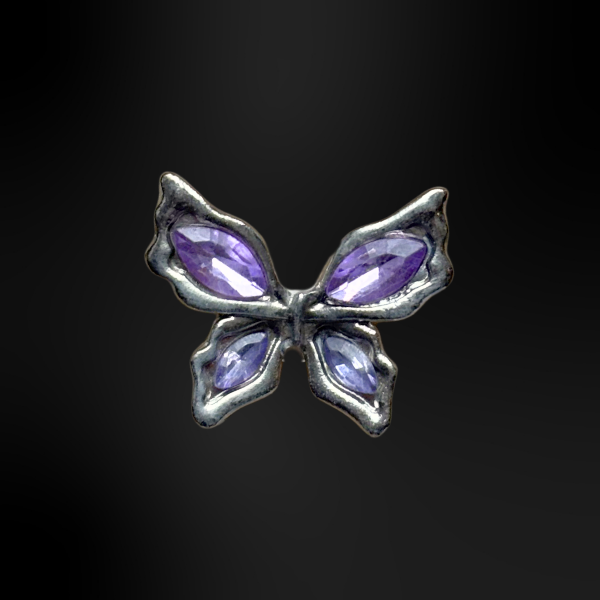 pins papillon futuriste